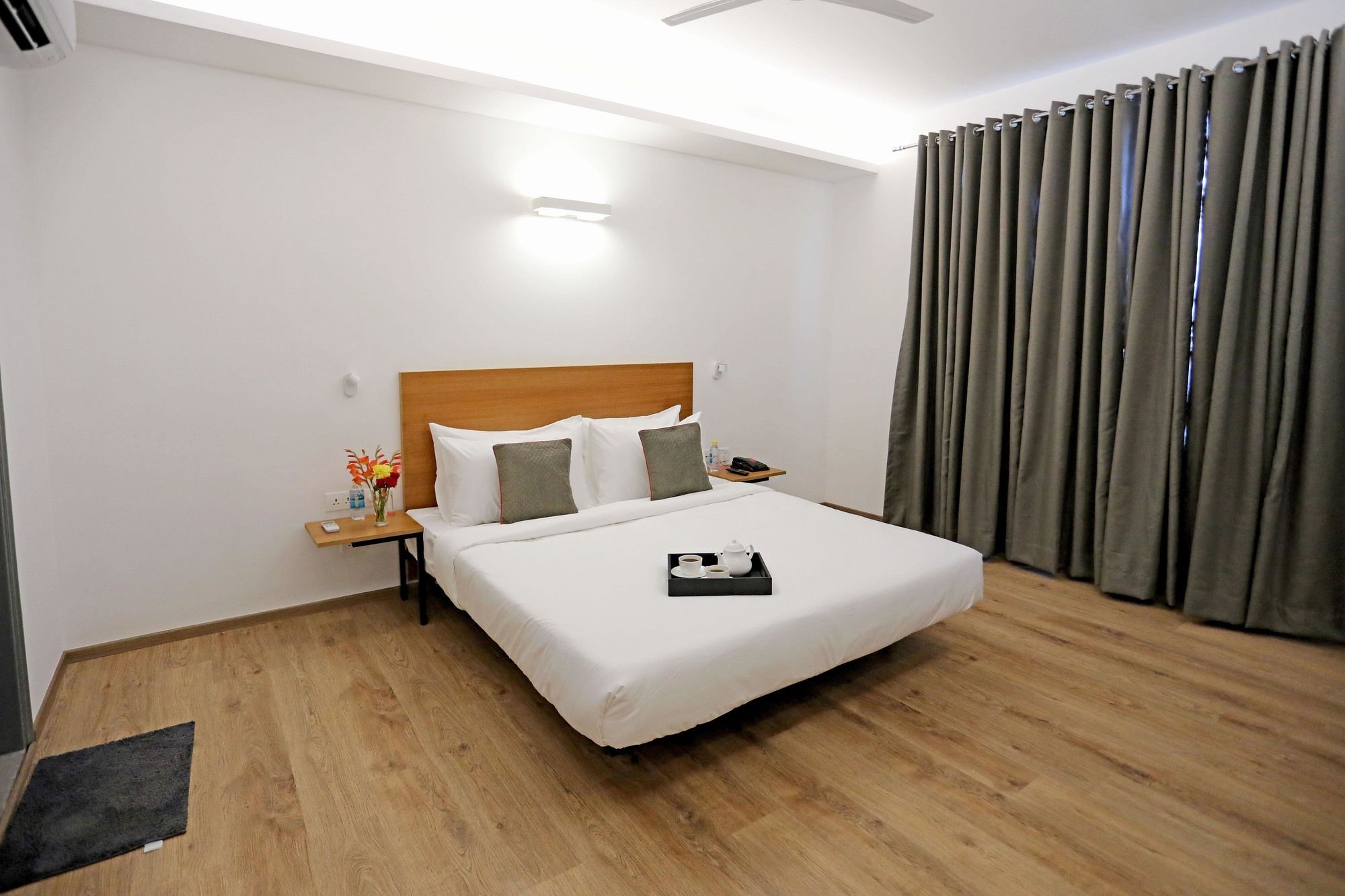 Oyo Townhouse 027 Sector 15 Gurgaon Hotel Ngoại thất bức ảnh